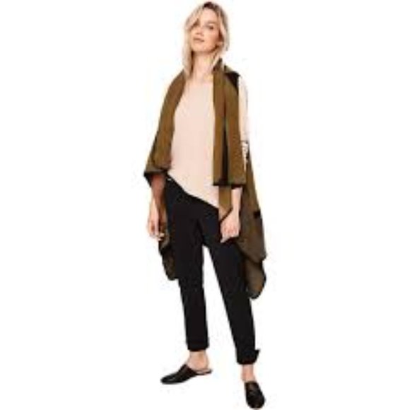 Lolë Jacquard Sleeveless Duster Cardigan O/S - Picture 4 of 13